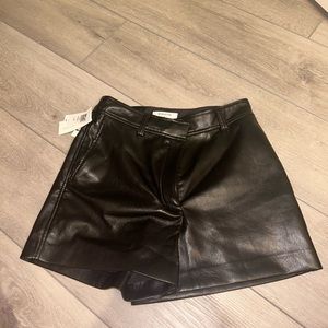 Aritzia leather shorts - NWT